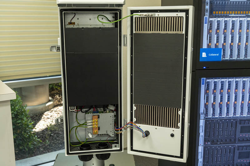 Hệ thống cạnh ngoài trời Supermicro mở