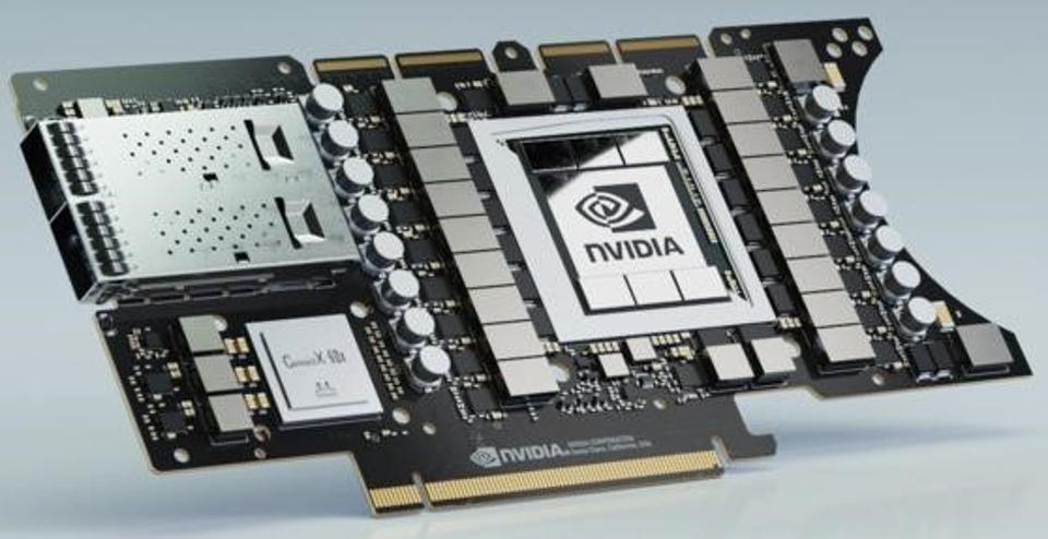 Hình ảnh của bảng máy chủ trung tâm dữ liệu mini Edge EGX