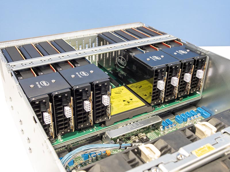 Hệ thống đào tạo Supermicro Intel Nervana NNP-T