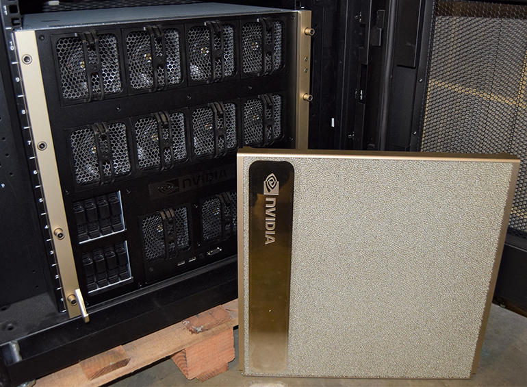 Bên trong Nvidia DGX-2