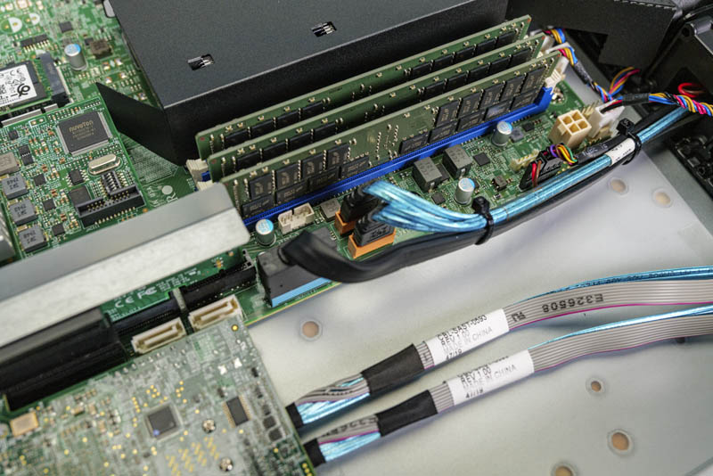 Đầu nối SATADOM Supermicro SYS 1019P WTR