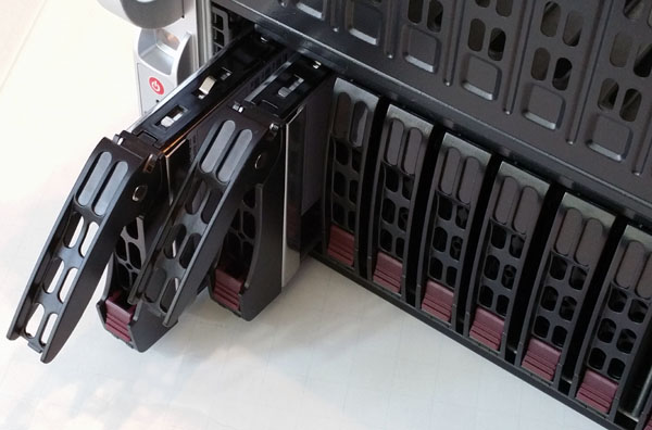 Supermicro 4028GR-TR Storage