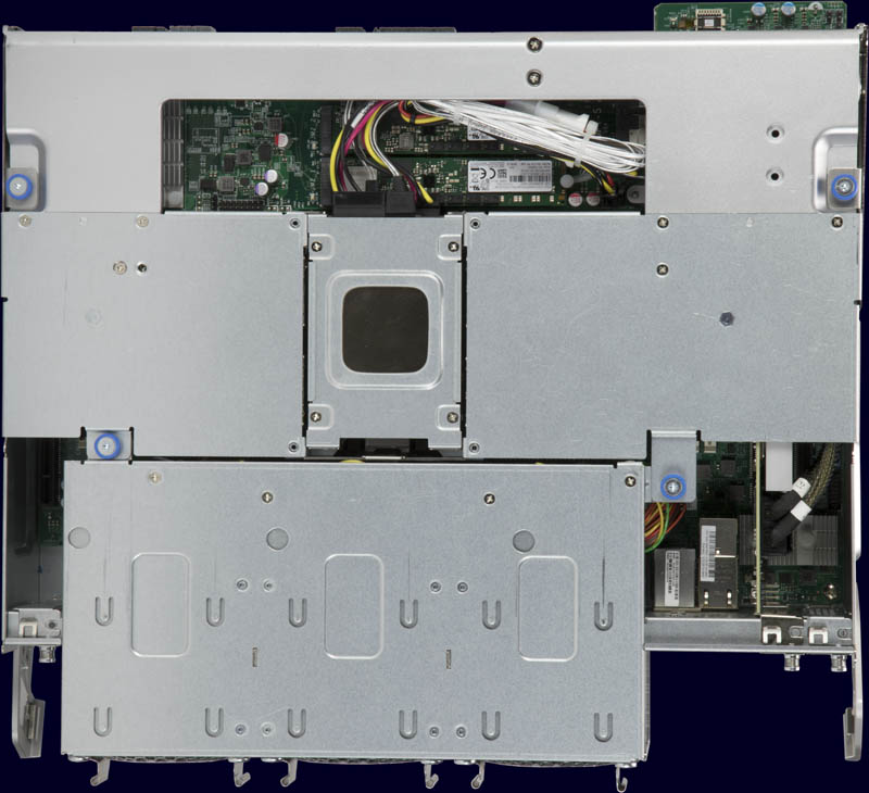 Siêu mẫu SuperStorage SSG 6049SP DE1CR60 Nút hàng đầu