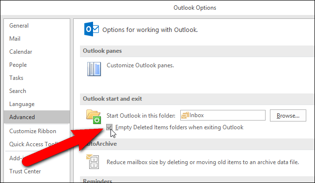 chọn Empty Deleted Items folders when exiting Outlook