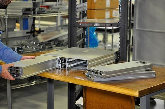 Blade server phù hợp với các ứng dụng sử dụng nhiều tài nguyên