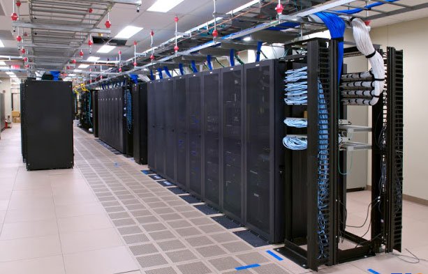 Máy chủ chuyên dụng giúp tiết kiệm chi phí về router, kết nối Internet, hệ thống bảo mật và NQ News