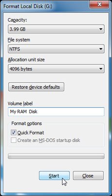 Chọn File System là NTFS