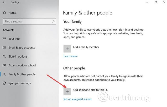 Click vào Add someone else to this PC