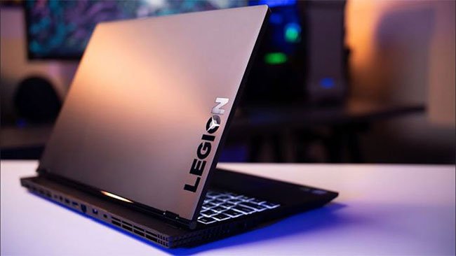Lenovo Legion Y540 tương đối mỏng nhẹ