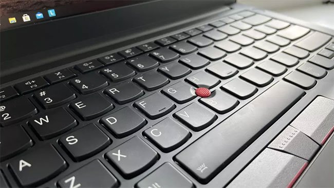 ThinkPad E14 có bàn phím tuyệt vời