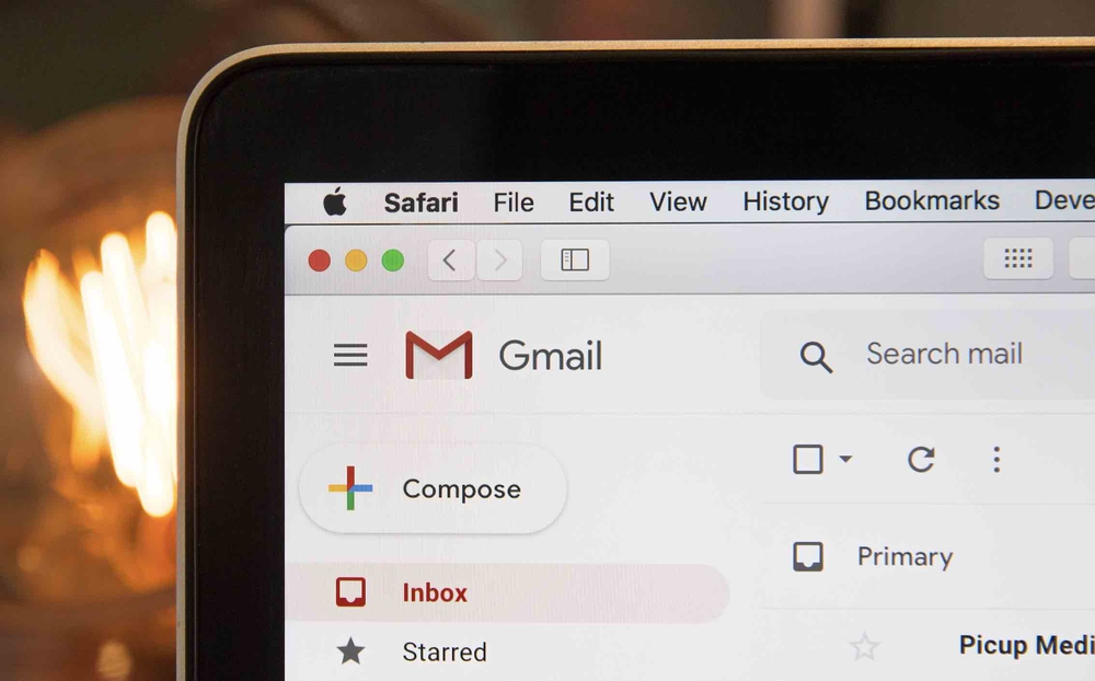 email tự động