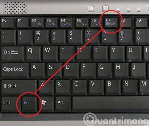 Kết nối máy chiếu với laptop