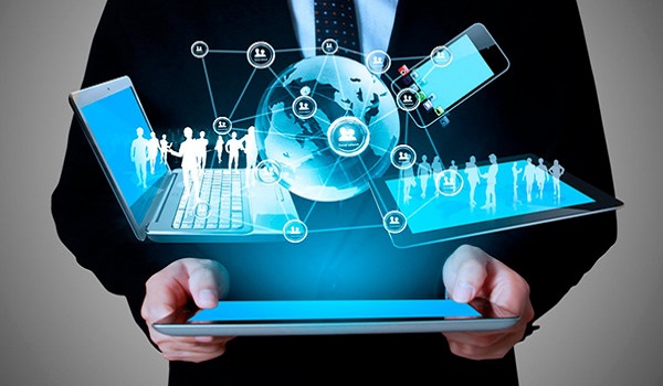 Liên kết với khách hàng trên các kênh online, offline